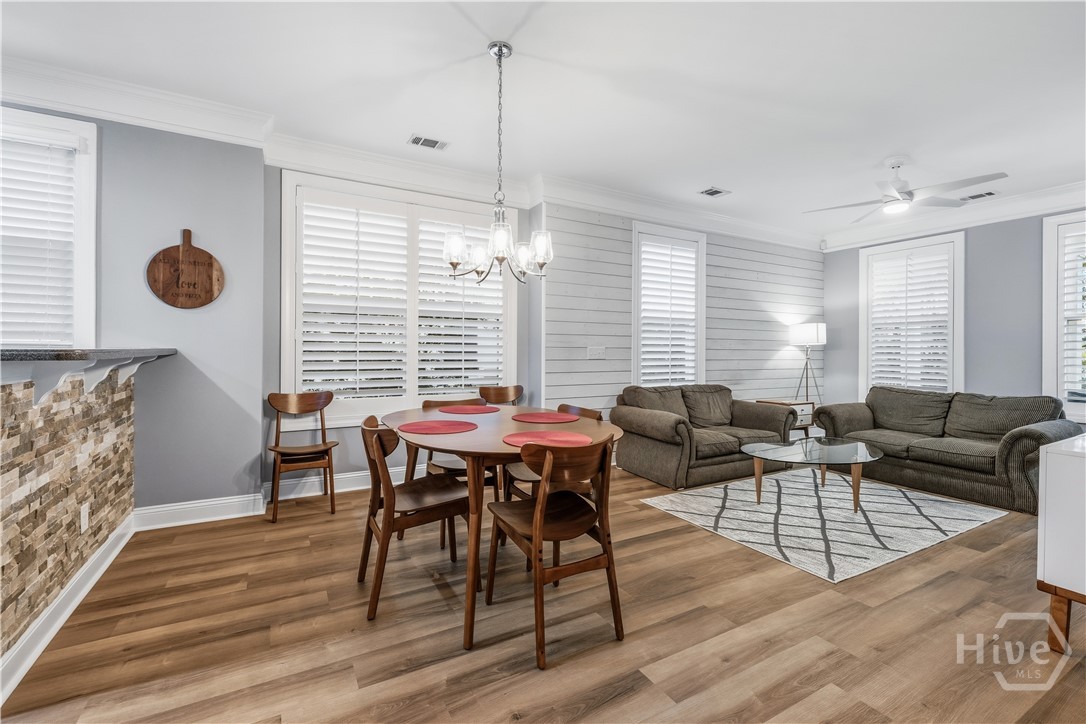 305 Lakeview Drive Pooler, GA 31322 - Photo 9 of 41 Dining Area/Living Room