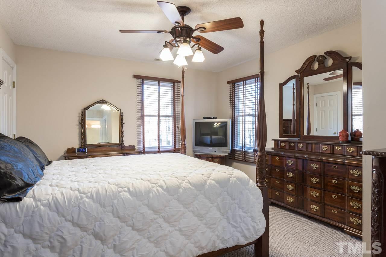 4825 Mial Plantation Road Raleigh, NC 27610 - Photo 20 of 25 Gallery Image 20
