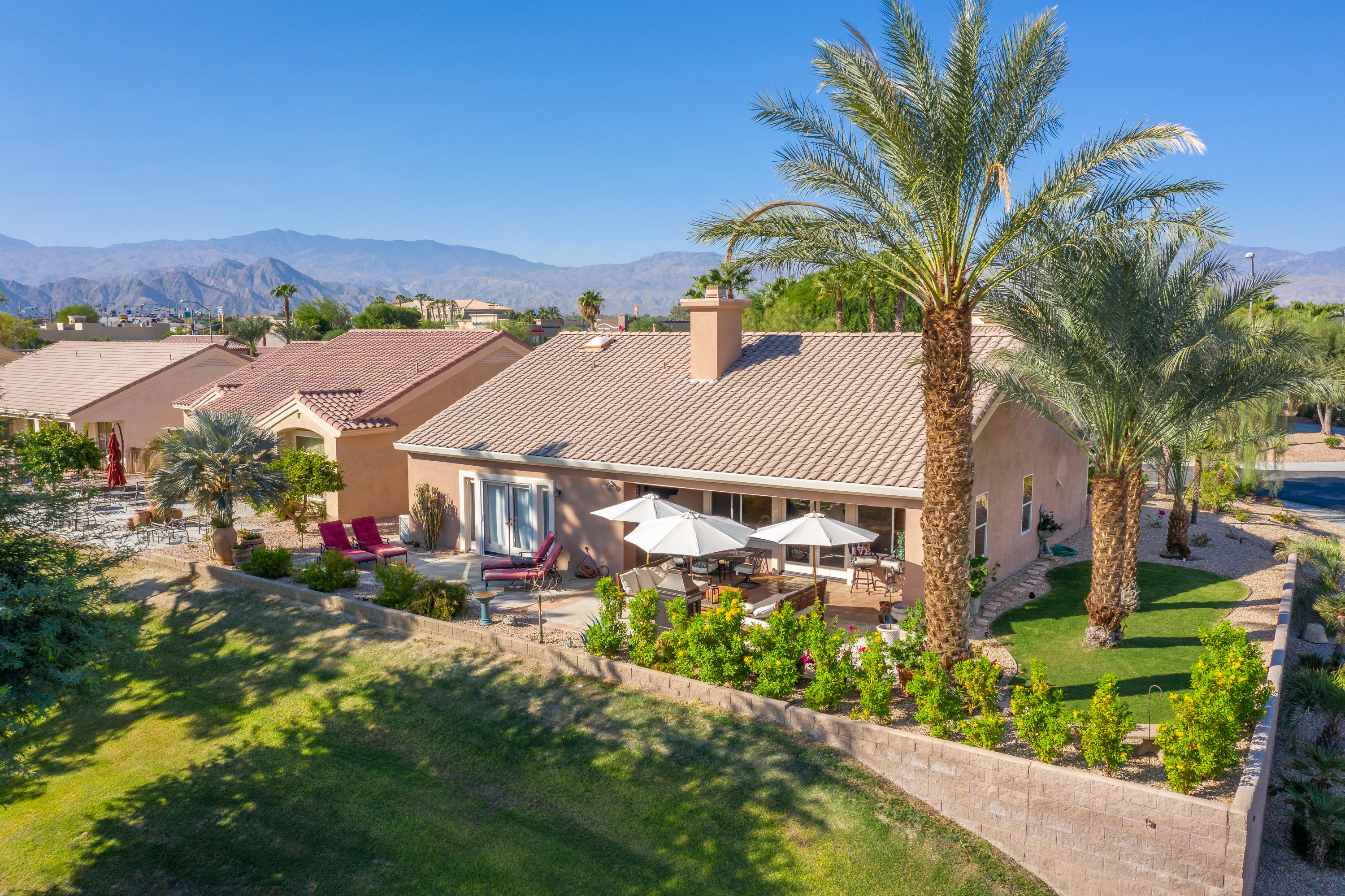 39579 Manorgate Road Palm Desert, CA 92211 - Photo 3 of 44 Photo-43