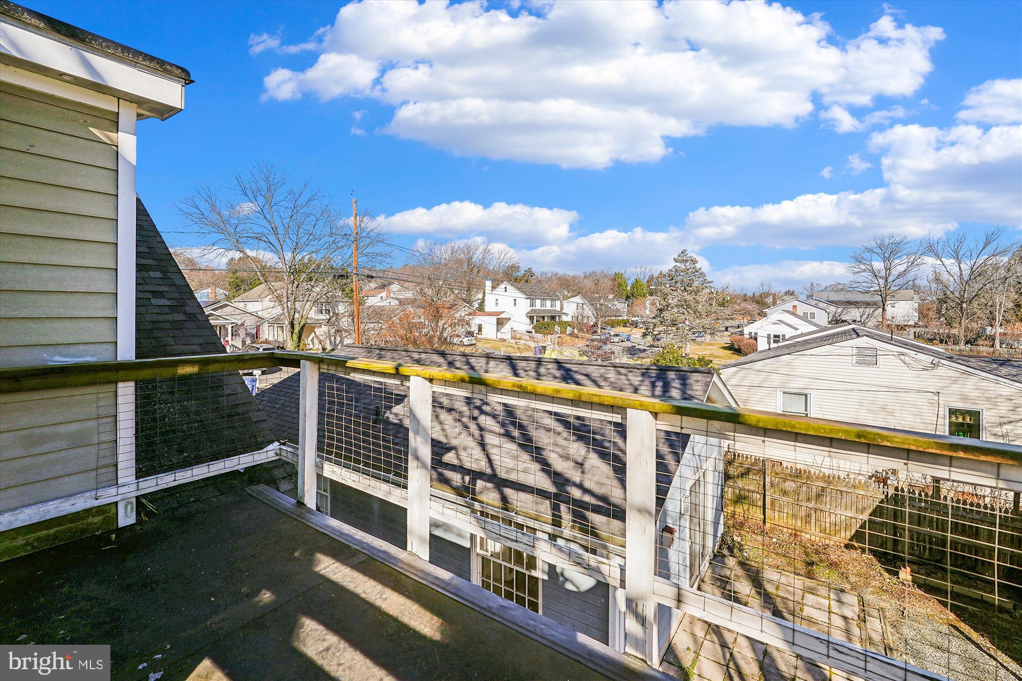 104 Pershing Avenue Northwest Leesburg, VA 20176 - Photo 21 of 36 a view of balcony with city view
