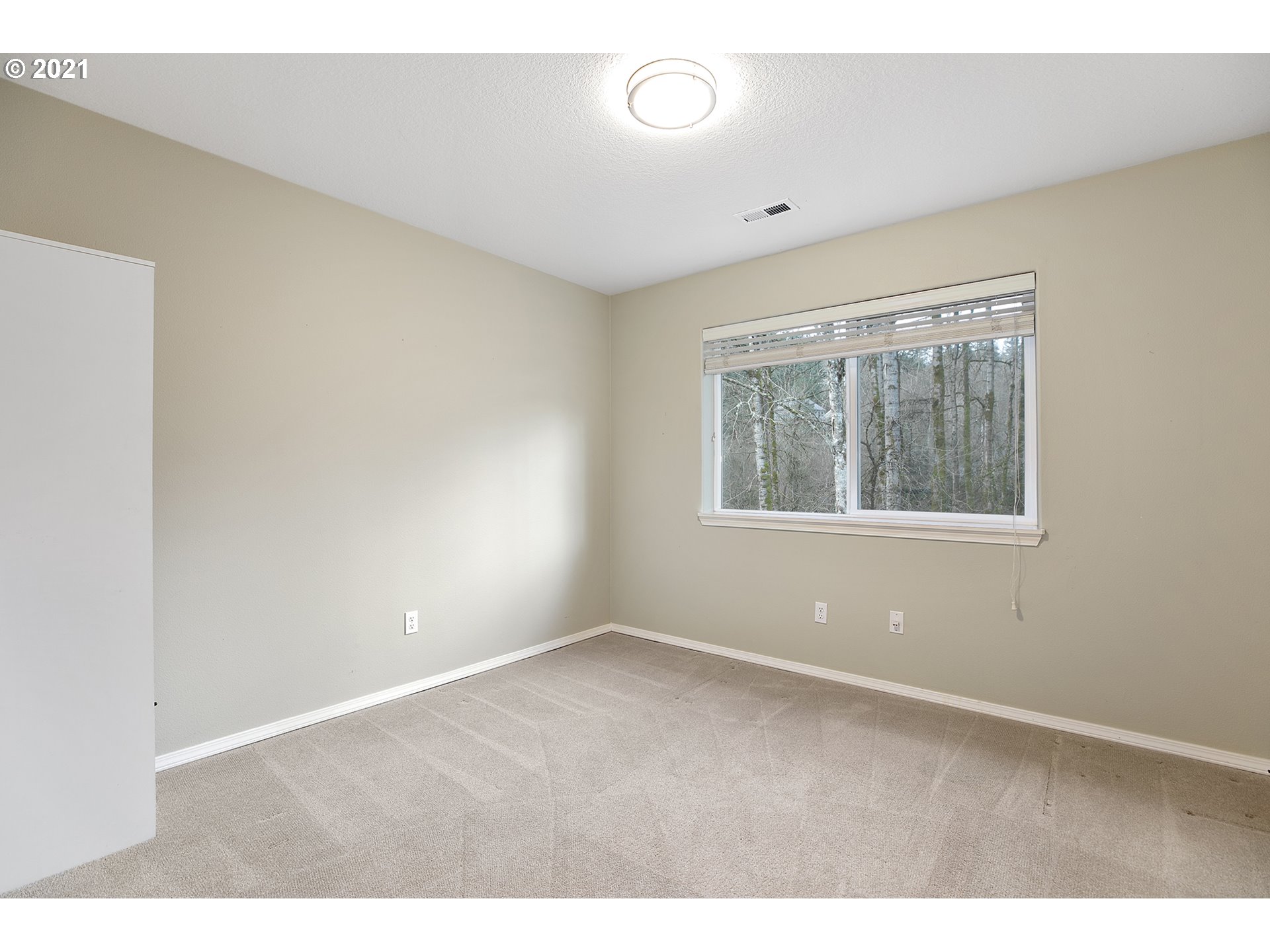 3737 Southwest Stephenson Street Portland, OR 97219 - Photo 16 of 23 Gallery Image 16