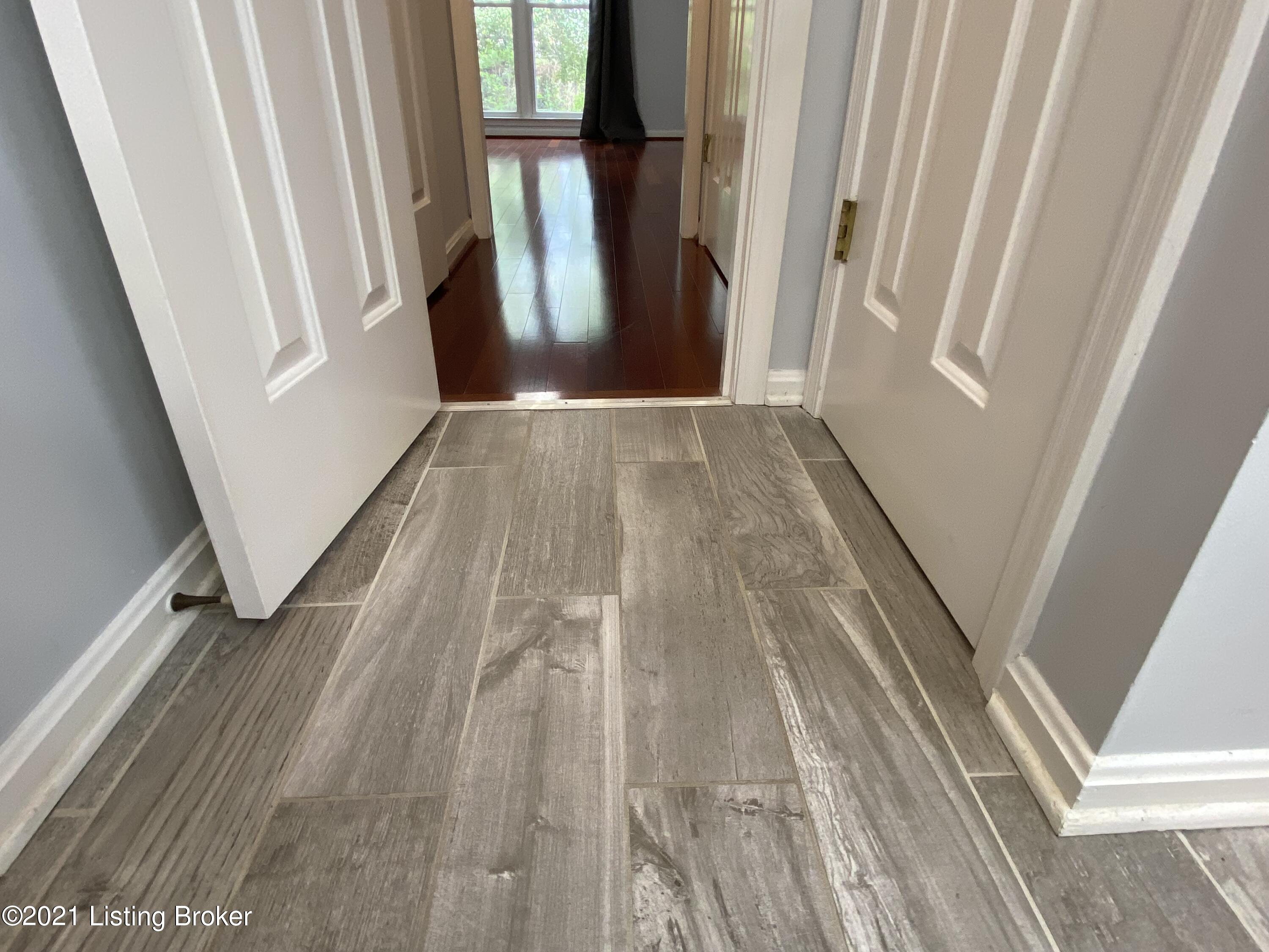 8029 Roland Avenue Louisville, KY 40222 - Photo 27 of 56 019h