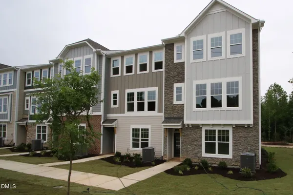 $475,965 | 2927 Richardson Road, Unit 481, Apex, NC 27502