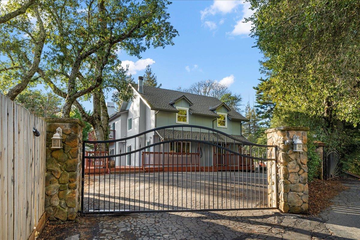 23758 Hutchinson Road, Los Gatos, CA 95033 Compass