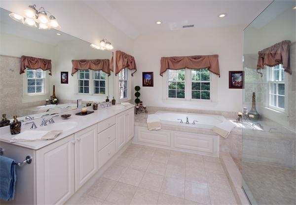 29 Burroughs Road Lexington, MA 02420 - Photo 13 of 17