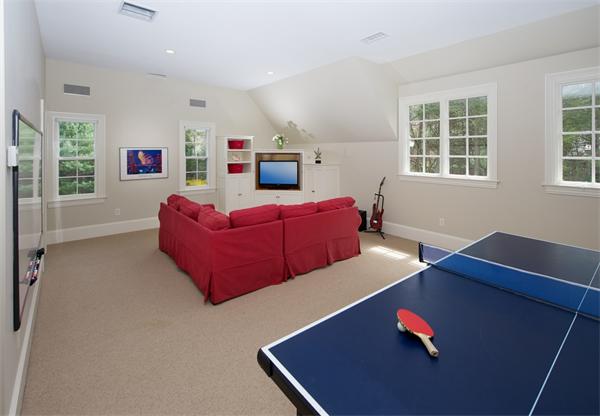 29 Burroughs Road Lexington, MA 02420 - Photo 15 of 17