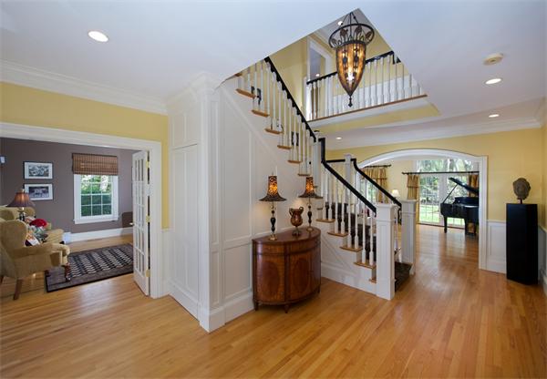 29 Burroughs Road Lexington, MA 02420 - Photo 2 of 17