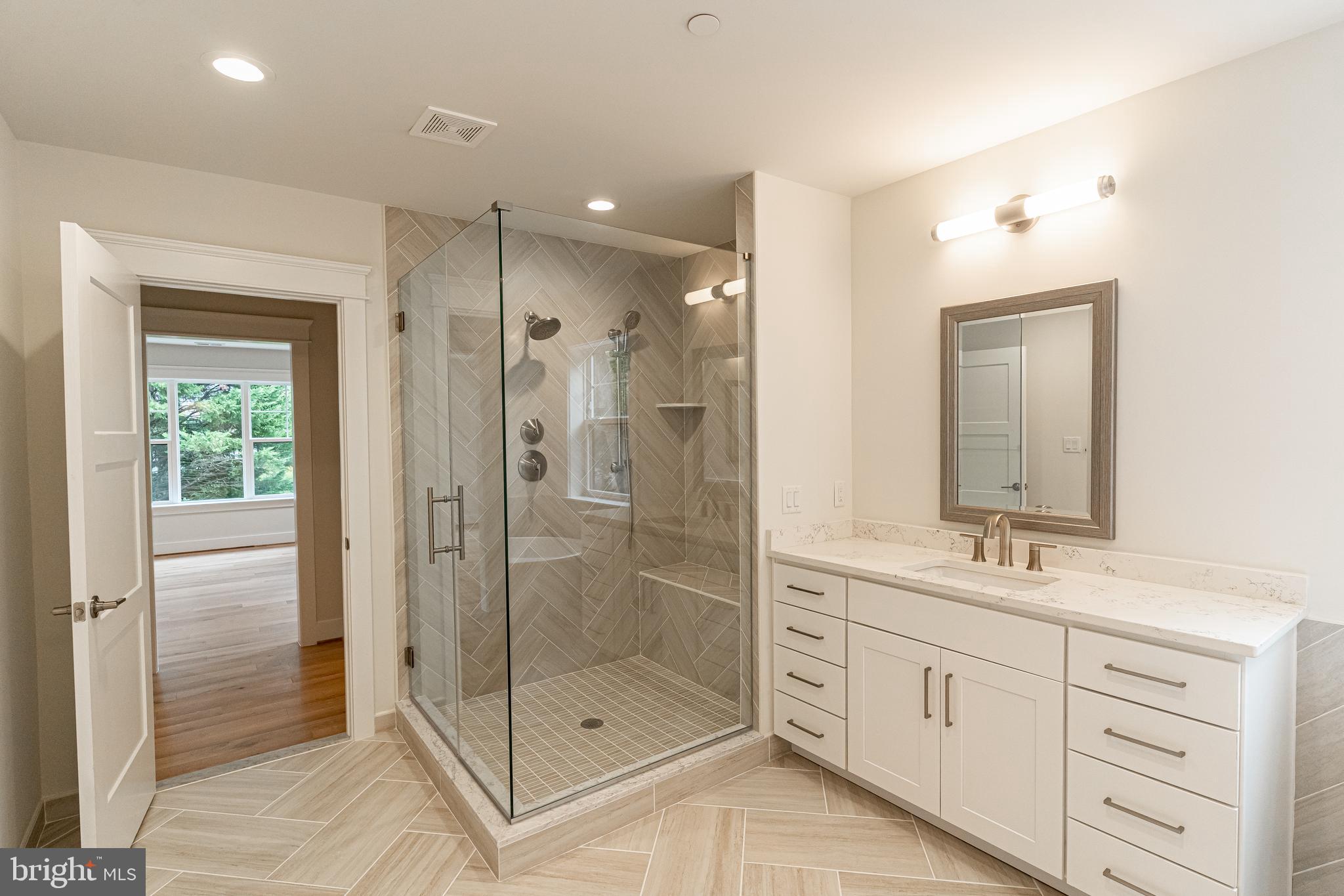 9109 Friars Road Bethesda, MD 20817 - Photo 29 of 35 Gallery Image 29