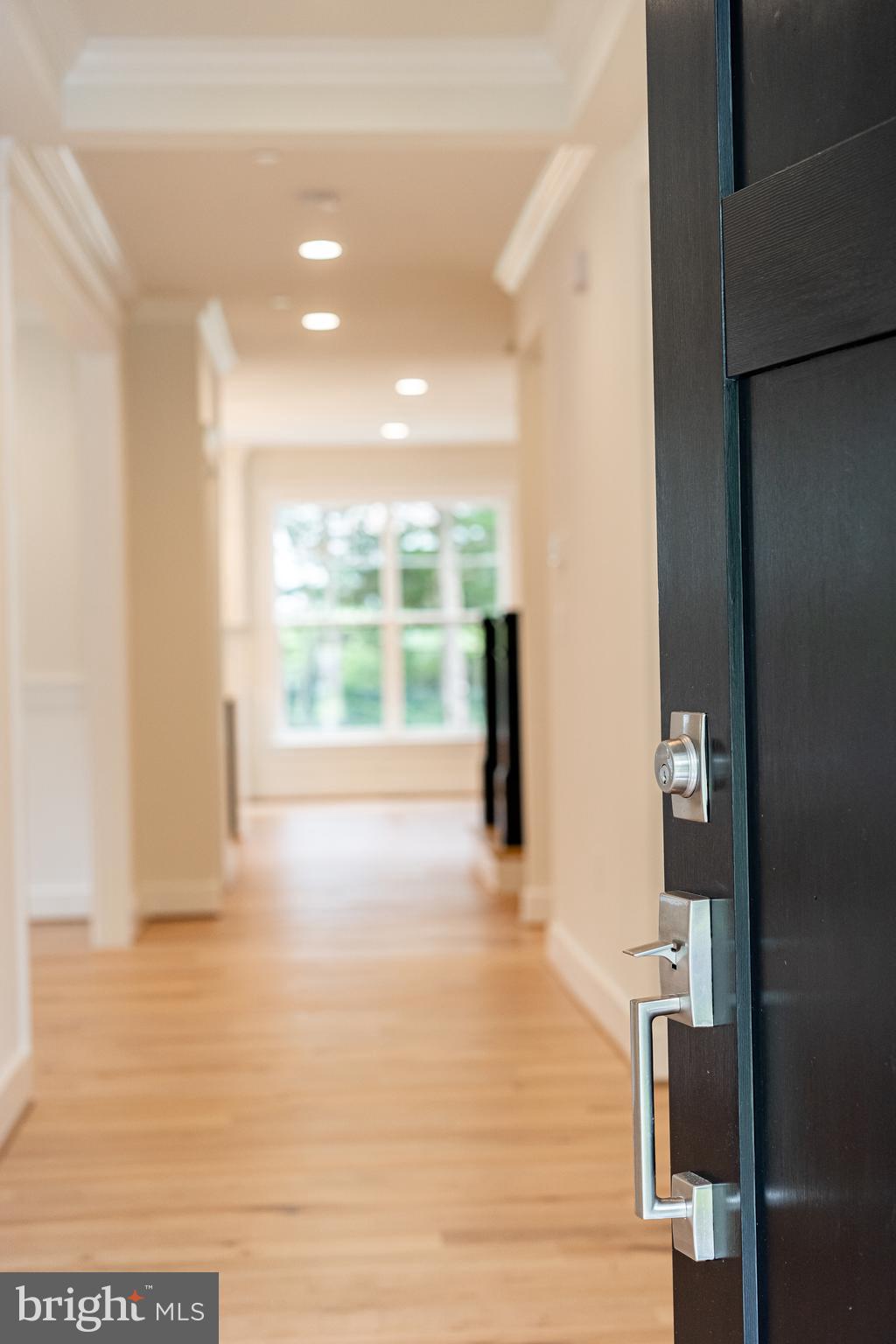 9109 Friars Road Bethesda, MD 20817 - Photo 5 of 35 Gallery Image 5