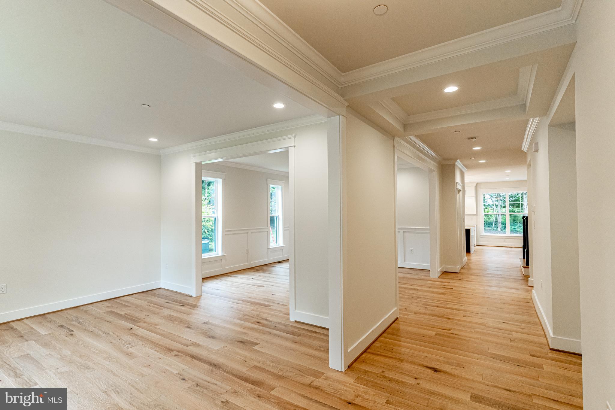 9109 Friars Road Bethesda, MD 20817 - Photo 6 of 35 Gallery Image 6