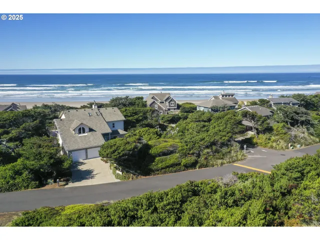 $219,000 | Shoreline Drive, Unit 32, Florence, OR 97439