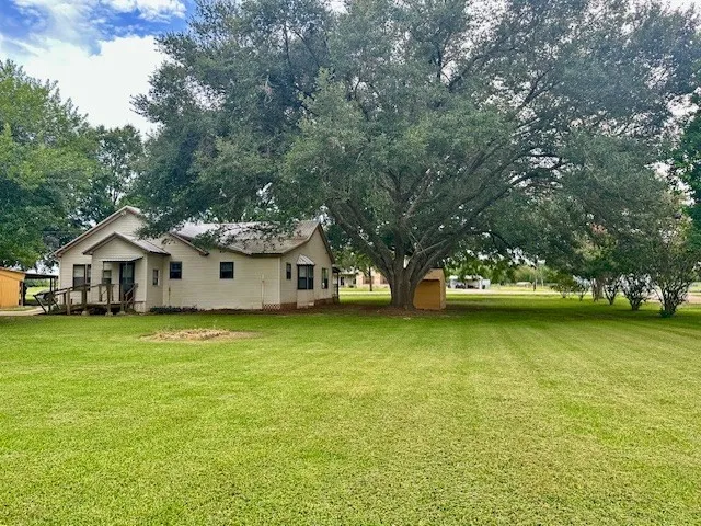 $299,000 | 10115 Chmelik Road, Fairchilds, TX 77461