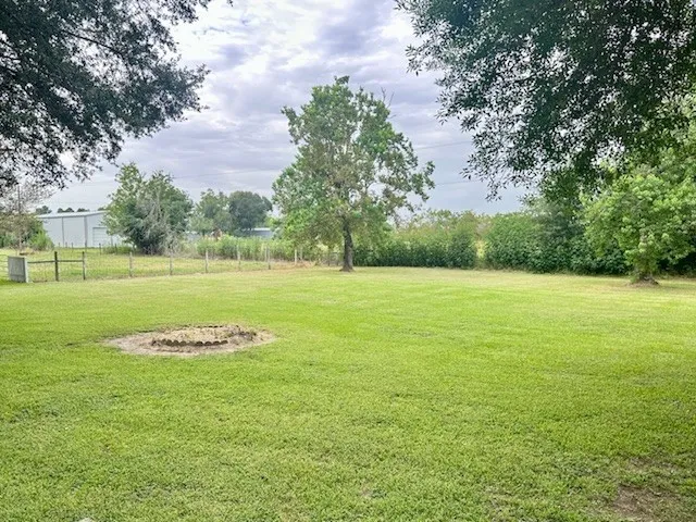 $299,000 | 10115 Chmelik Road, Fairchilds, TX 77461