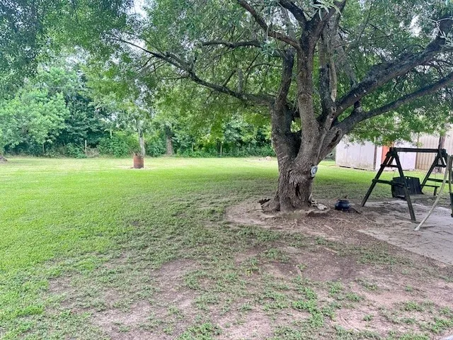 $299,000 | 10115 Chmelik Road, Fairchilds, TX 77461