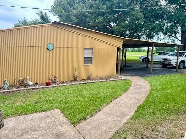$299,000 | 10115 Chmelik Road, Fairchilds, TX 77461