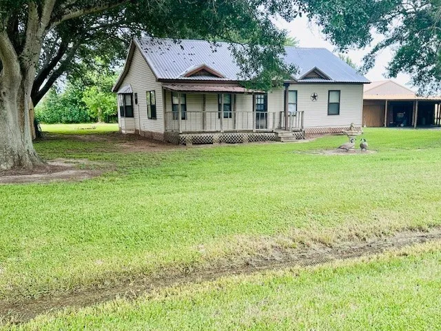 $299,000 | 10115 Chmelik Road, Fairchilds, TX 77461