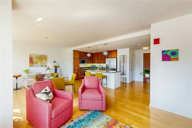 $525,000 | 100 Exchange Street, Unit 501, Providence, RI 02903