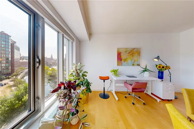 $525,000 | 100 Exchange Street, Unit 501, Providence, RI 02903