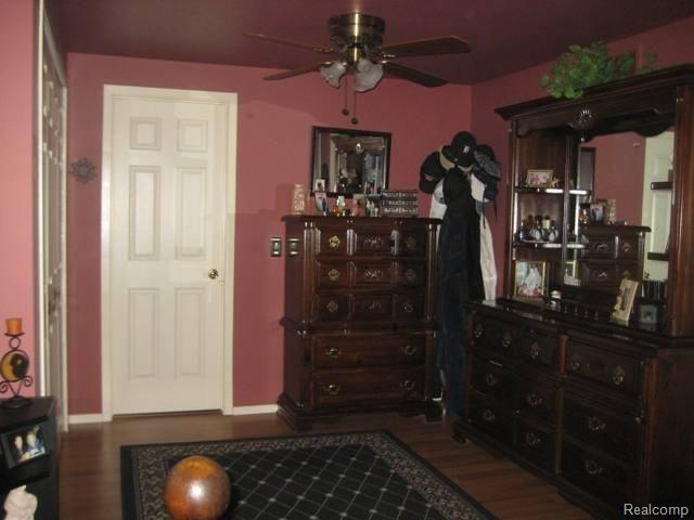 24793 Pheasant Run Road Flat Rock, MI 48134 - Photo 25 of 33 M BR AREA.JPG