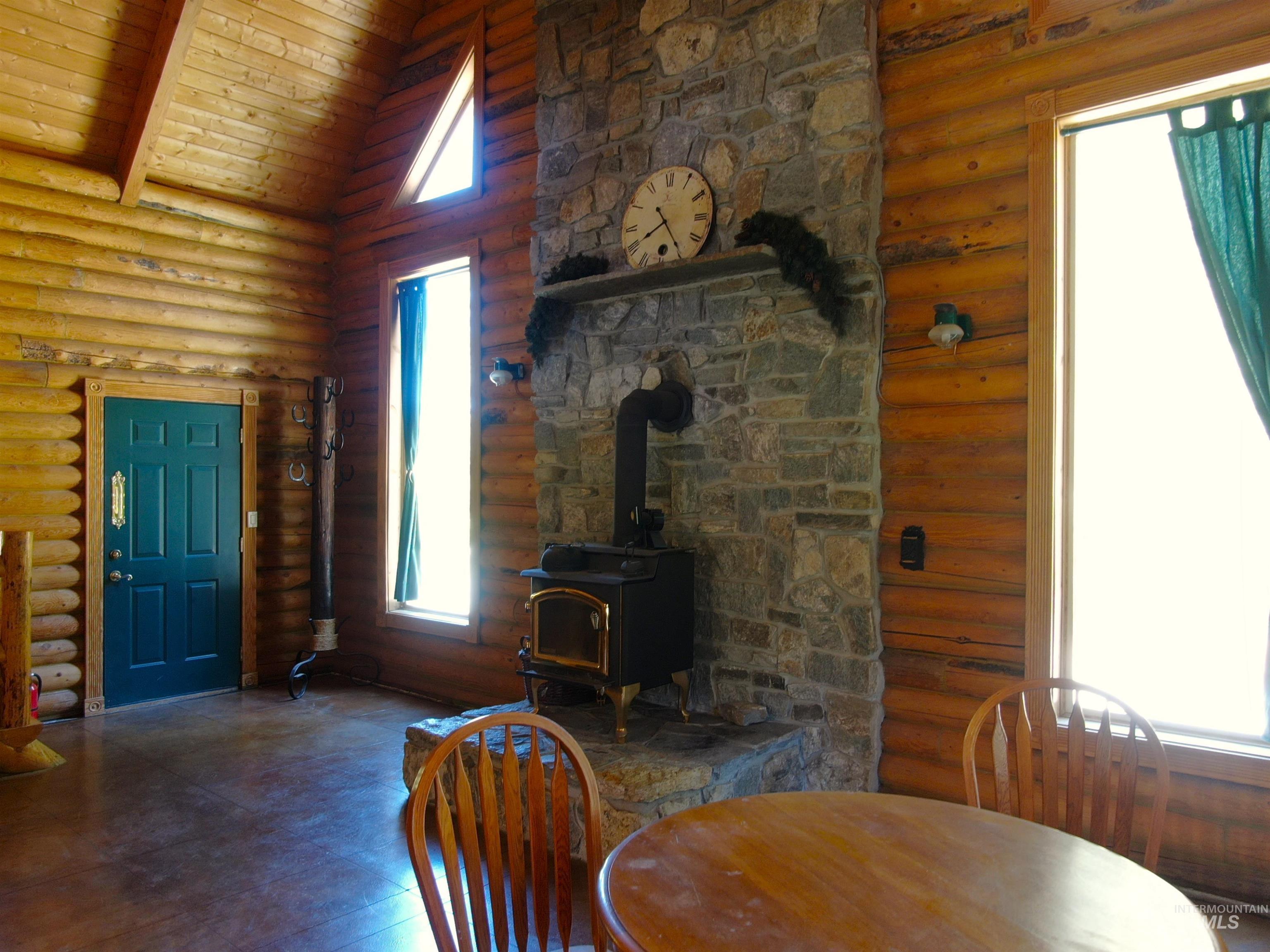 2049 Fleck Summit Road Fairfield, ID 83327 - Photo 8 of 47