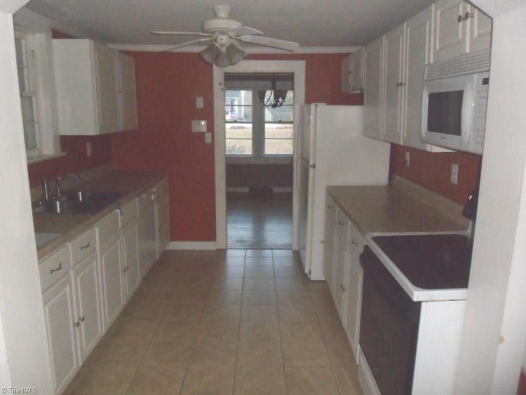 1048 Oakview Road High Point, NC 27265 - Photo 3 of 12
