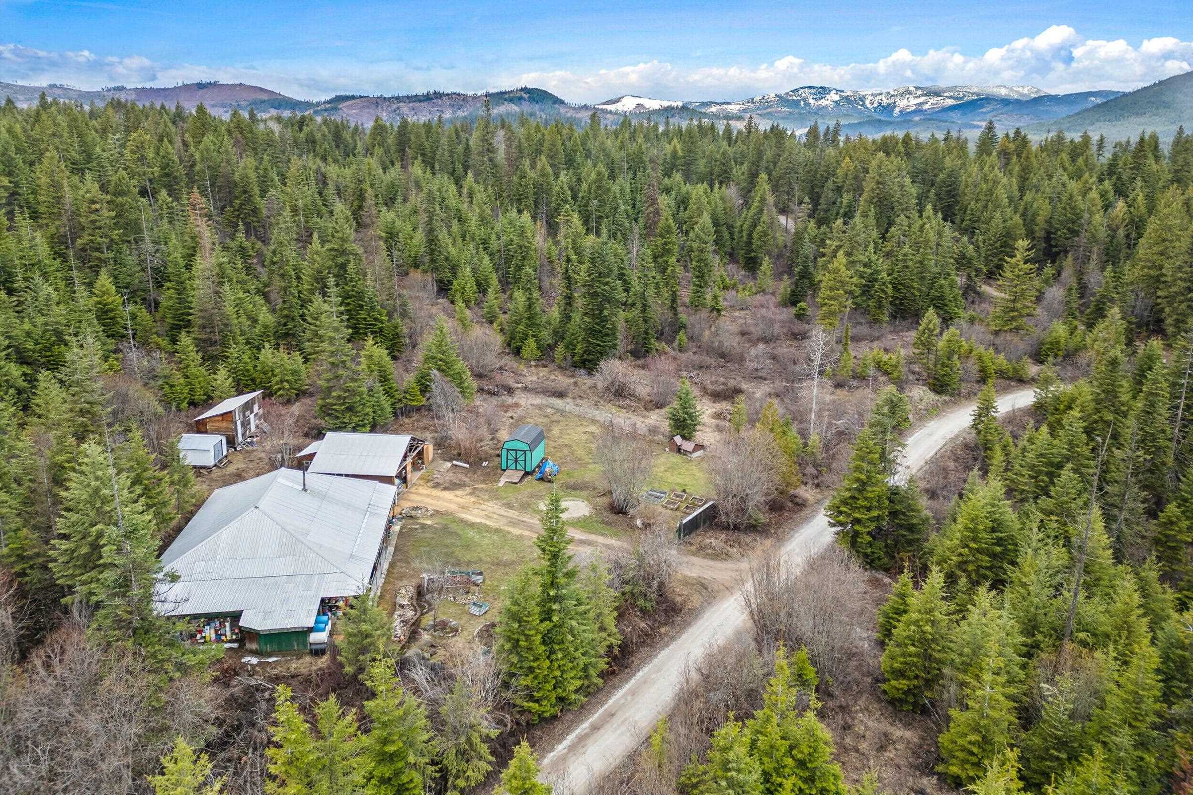 4351 D Hesseltine Road Valley, WA 99181 - Photo 4 of 25