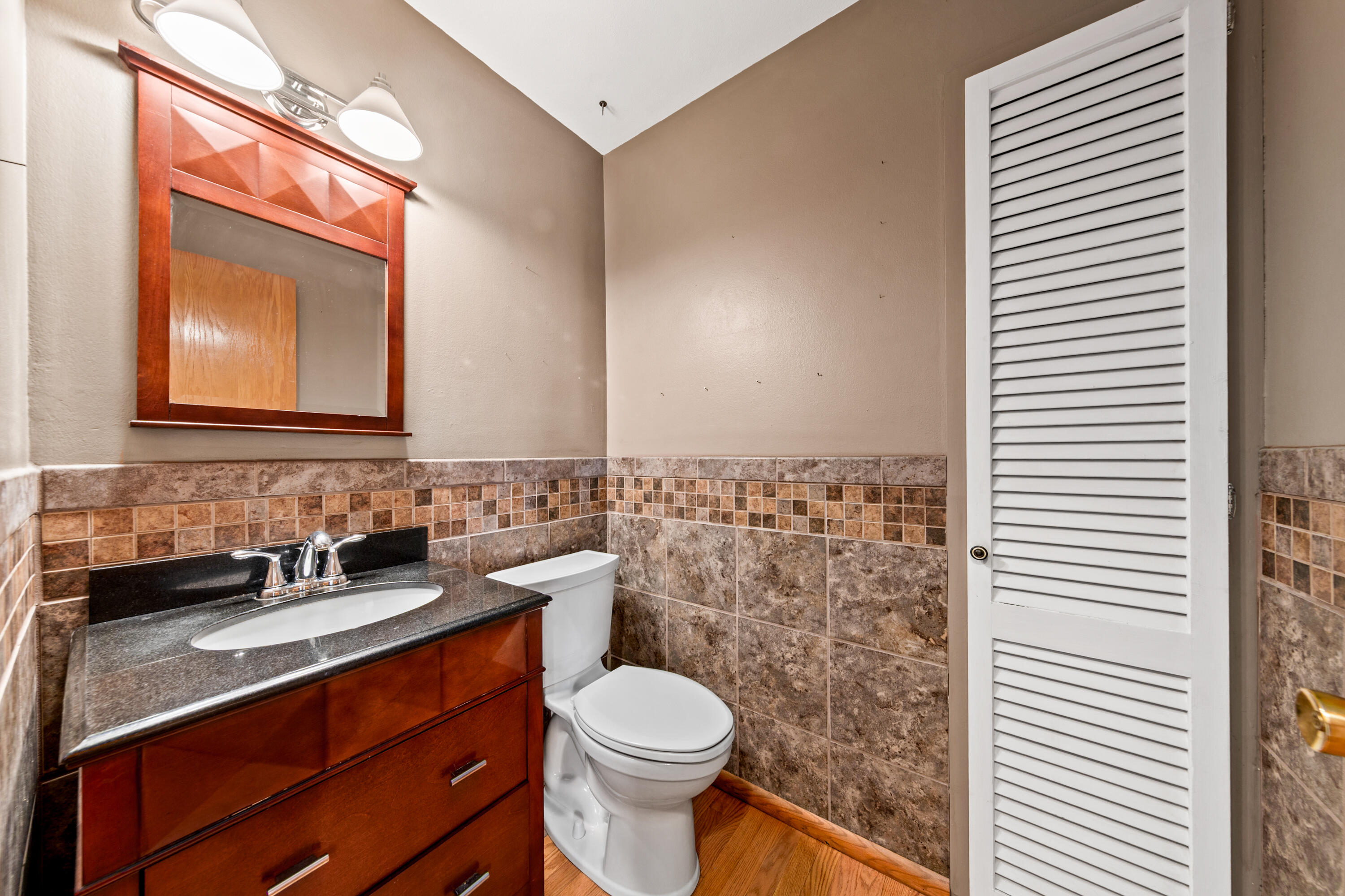 4052 North 89th Street Milwaukee, WI 53222 - Photo 15 of 36 4052 N 89th St-16