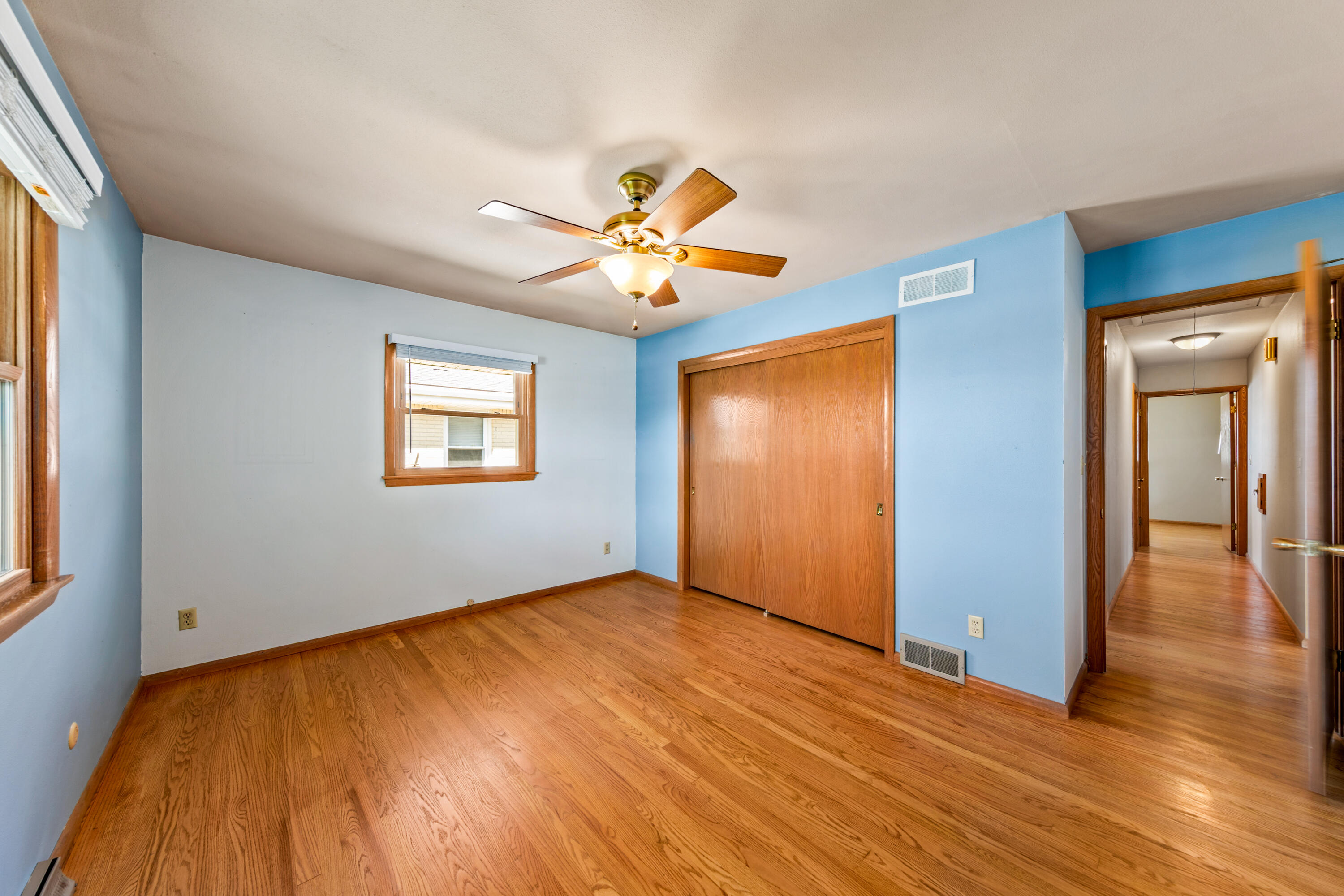4052 North 89th Street Milwaukee, WI 53222 - Photo 18 of 36 4052 N 89th St-19