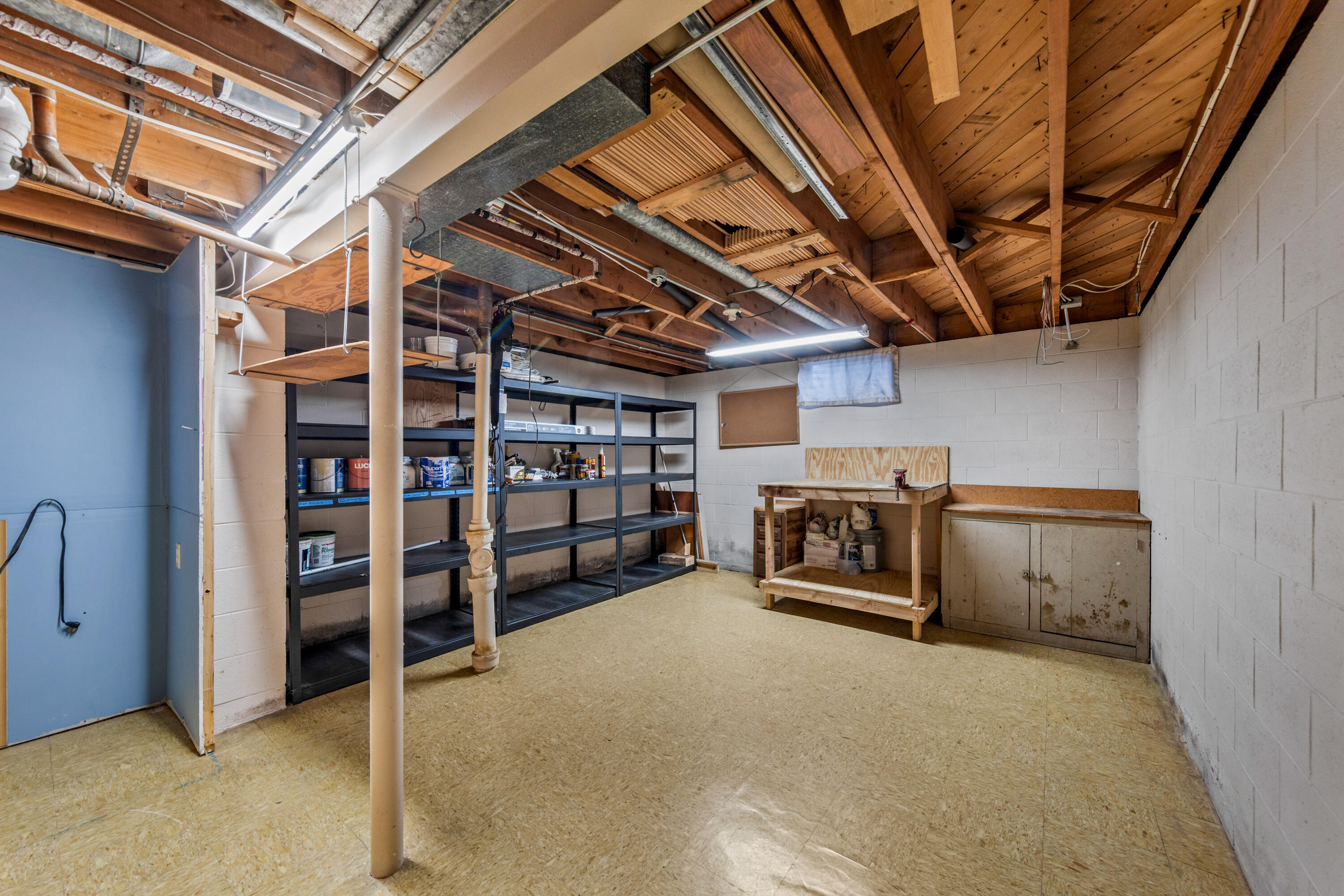 4052 North 89th Street Milwaukee, WI 53222 - Photo 28 of 36 4052 N 89th St-29