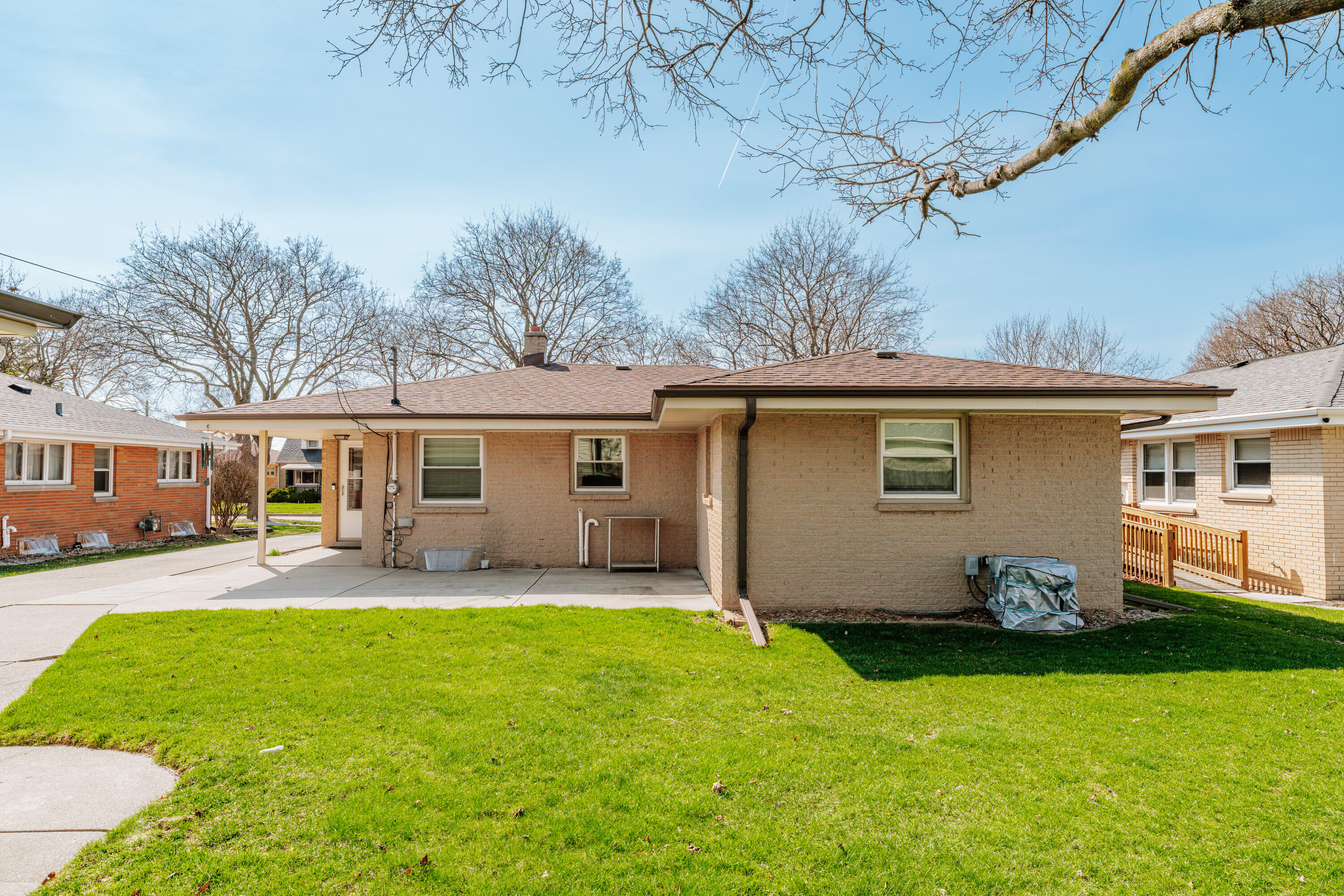 4052 North 89th Street Milwaukee, WI 53222 - Photo 29 of 36 4052 N 89th St-30