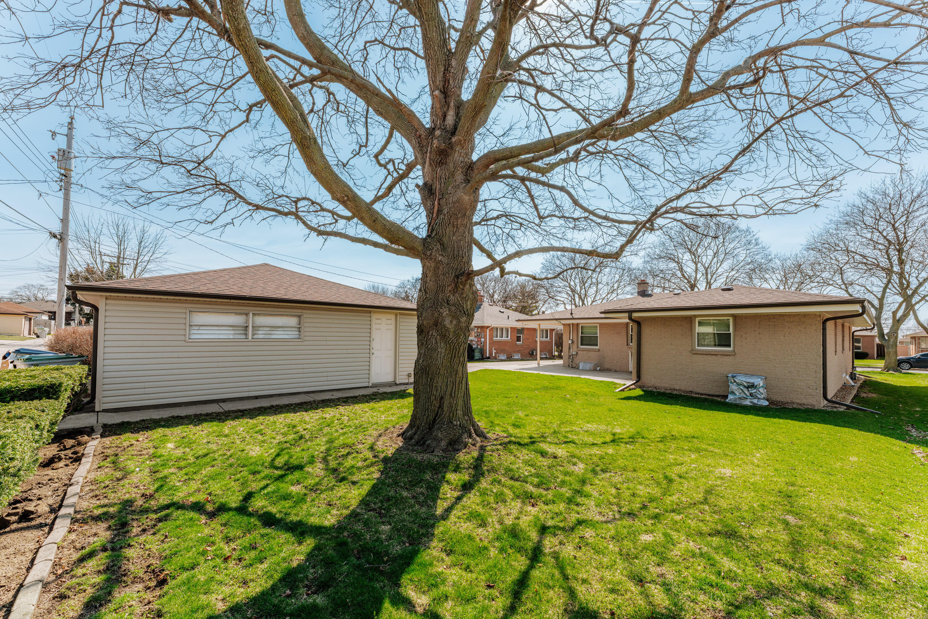 4052 North 89th Street Milwaukee, WI 53222 - Photo 30 of 36 4052 N 89th St-31