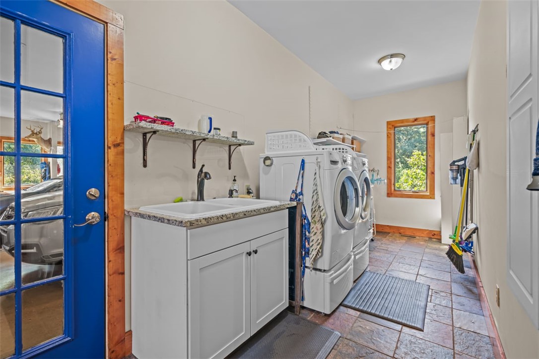 162 Riggins Bridge Road Liberty, SC 29657 - Photo 23 of 50 laundry room-main floor