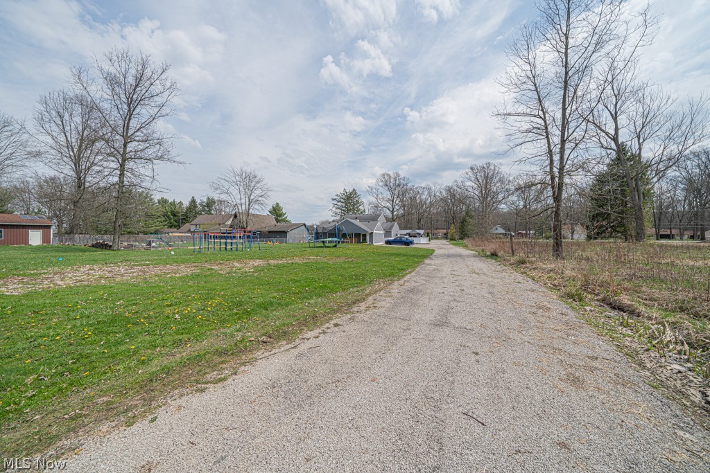 10396 Dewhurst Road Elyria, OH 44035 - Photo 5 of 38 Gallery Image 5