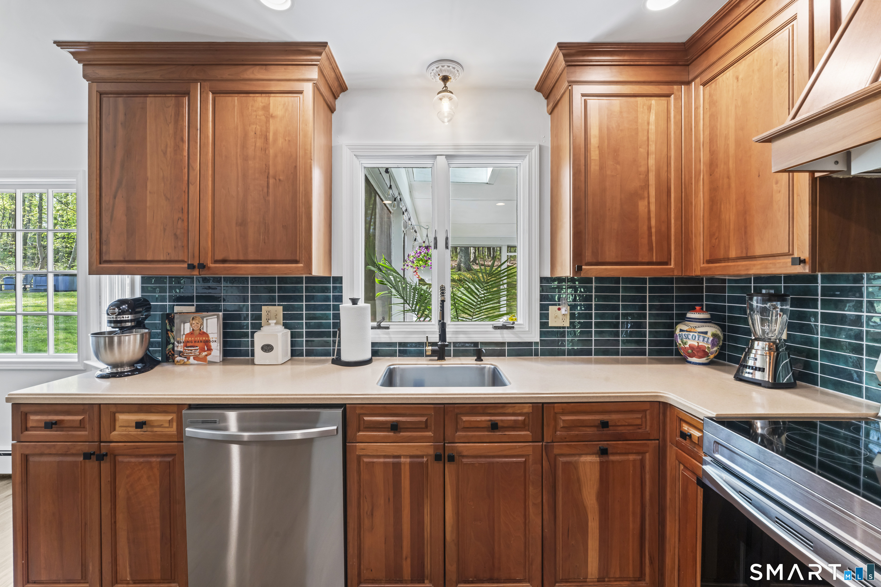 7 Arapaho Road Brookfield, CT 06804 - Photo 17 of 39