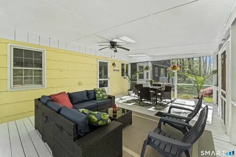 $750,000 | 7 Arapaho Road, Brookfield, CT 06804