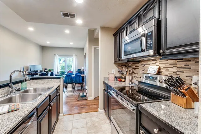 $1,800 | 8601 Park Lane, Unit 624, Dallas, TX 75231