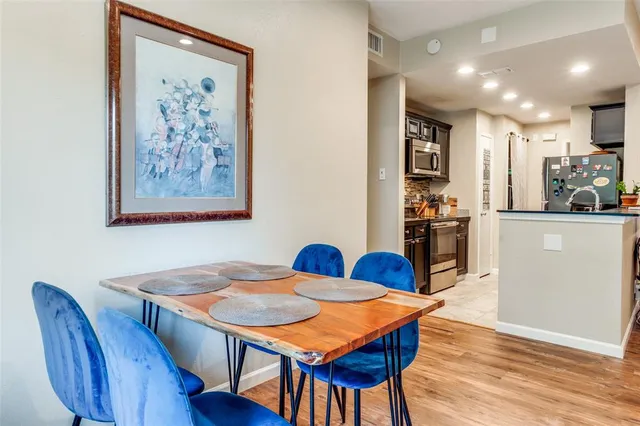 $1,800 | 8601 Park Lane, Unit 624, Dallas, TX 75231