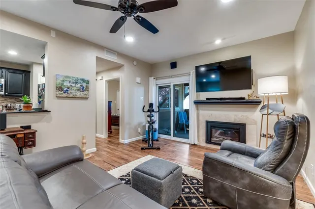 $1,800 | 8601 Park Lane, Unit 624, Dallas, TX 75231