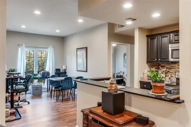 $1,800 | 8601 Park Lane, Unit 624, Dallas, TX 75231