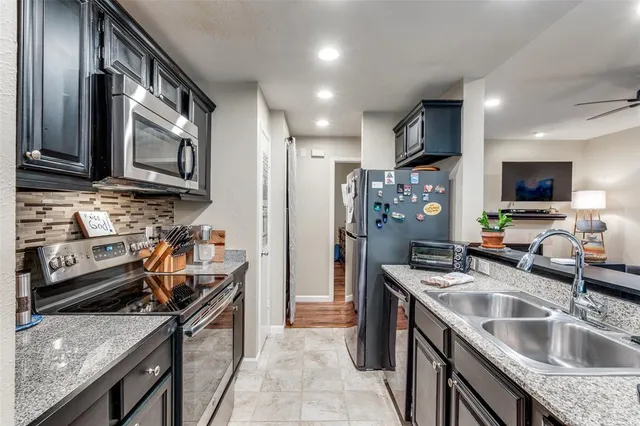 $1,800 | 8601 Park Lane, Unit 624, Dallas, TX 75231