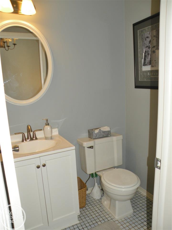 74 Longford Drive Rochester Hills, MI 48309 - Photo 10 of 33