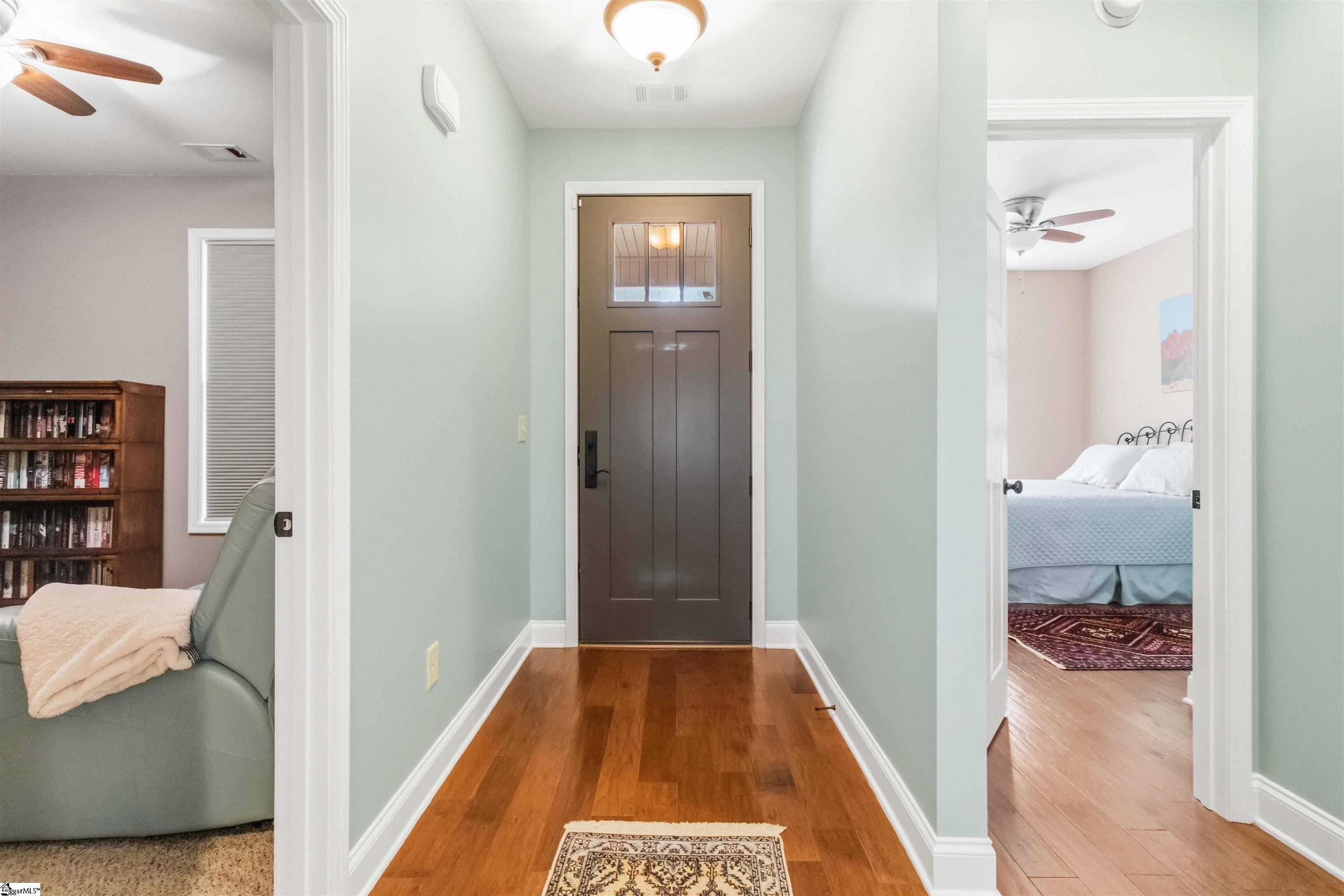 116 Canyon Court Greenville, SC 29607 - Photo 7 of 40