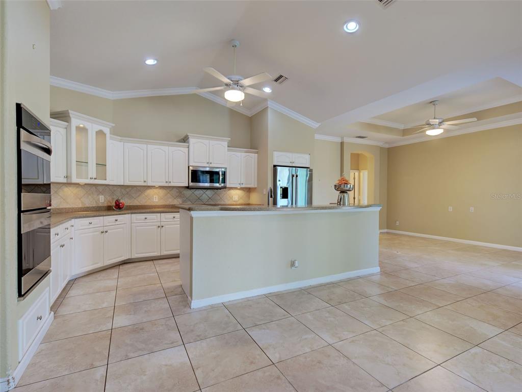 45 Tee View Road Rotonda West, FL 33947 - Photo 23 of 64