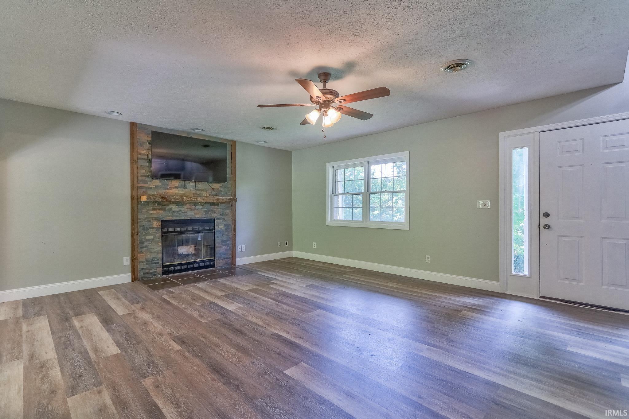 11450 Deer Creek Road Tell City, IN 47586 - Photo 4 of 41