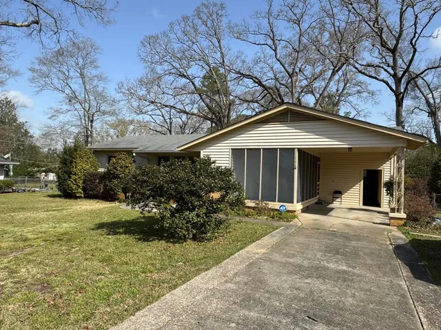 $119,000 | 106 Shelley Drive, McComb, MS 39648