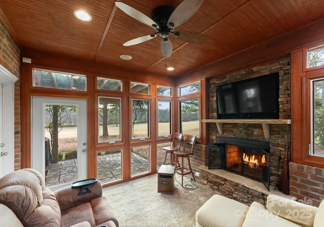 $1,195,000 | 18504 Carnegie Overlook Boulevard, Davidson, NC 28036