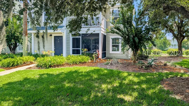 $259,900 | 2 Old S Court, Unit 2D, Bluffton, SC 29910