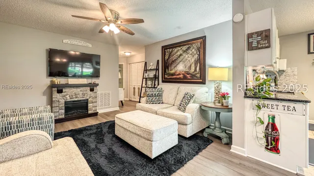 $259,900 | 2 Old S Court, Unit 2D, Bluffton, SC 29910