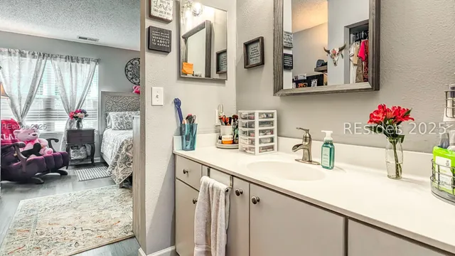 $259,900 | 2 Old S Court, Unit 2D, Bluffton, SC 29910