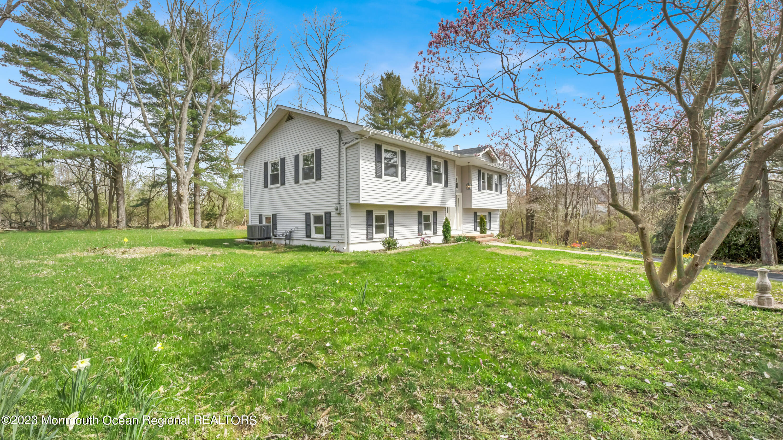 40 Strickland Road Freehold, NJ 07728 - Photo 24 of 59 HJBP9828